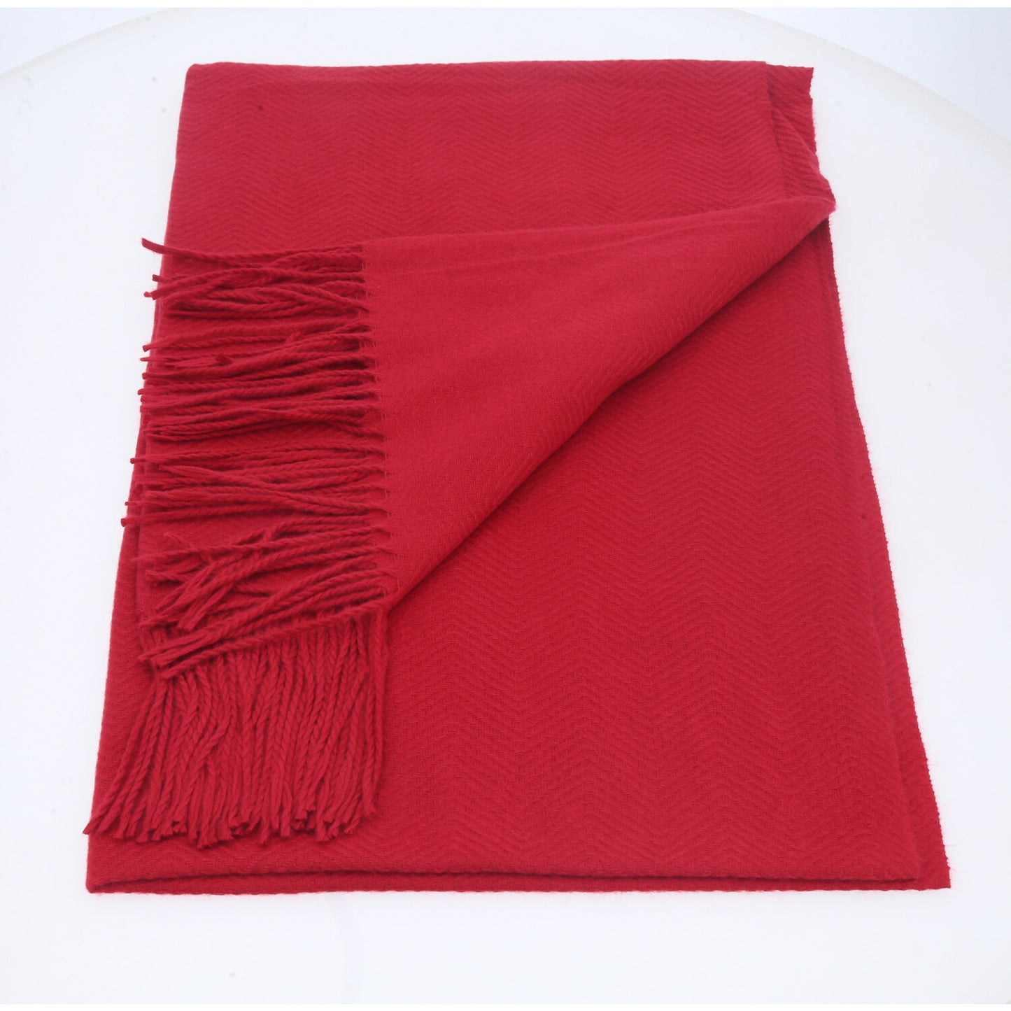 Cachecol em Tecido com Estampa Lisa e Franjas Vermelho
