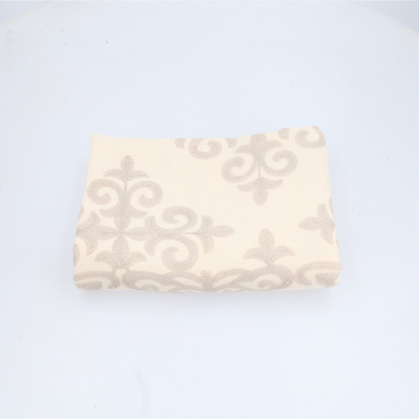 Cachecol Bordado Floral com Franjas Bege claro