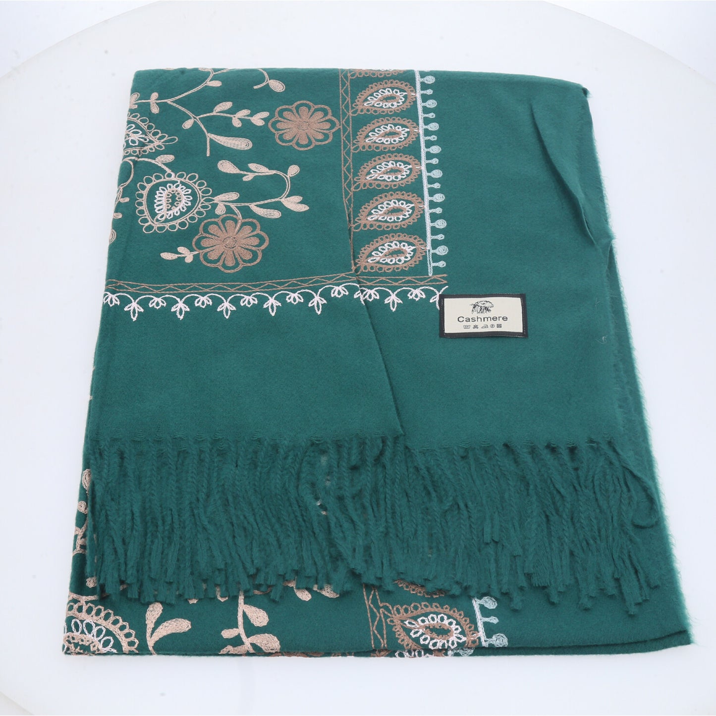 Cachecol com Estampa de Paisley Floral e Acabamento em Franjas Verde
