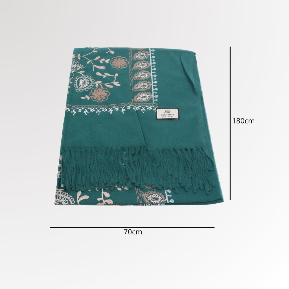 Cachecol com Estampa de Paisley Floral e Acabamento em Franjas Verde