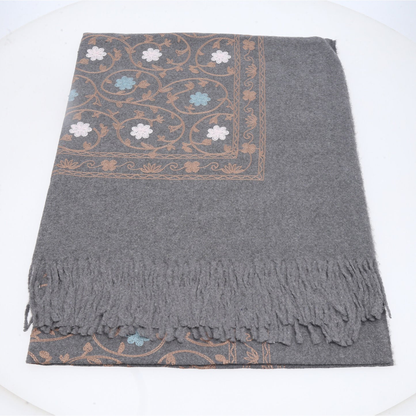 Cachecol Feminino Cashmere Bordado Floral Elegante com Franjas para Inverno Cinza