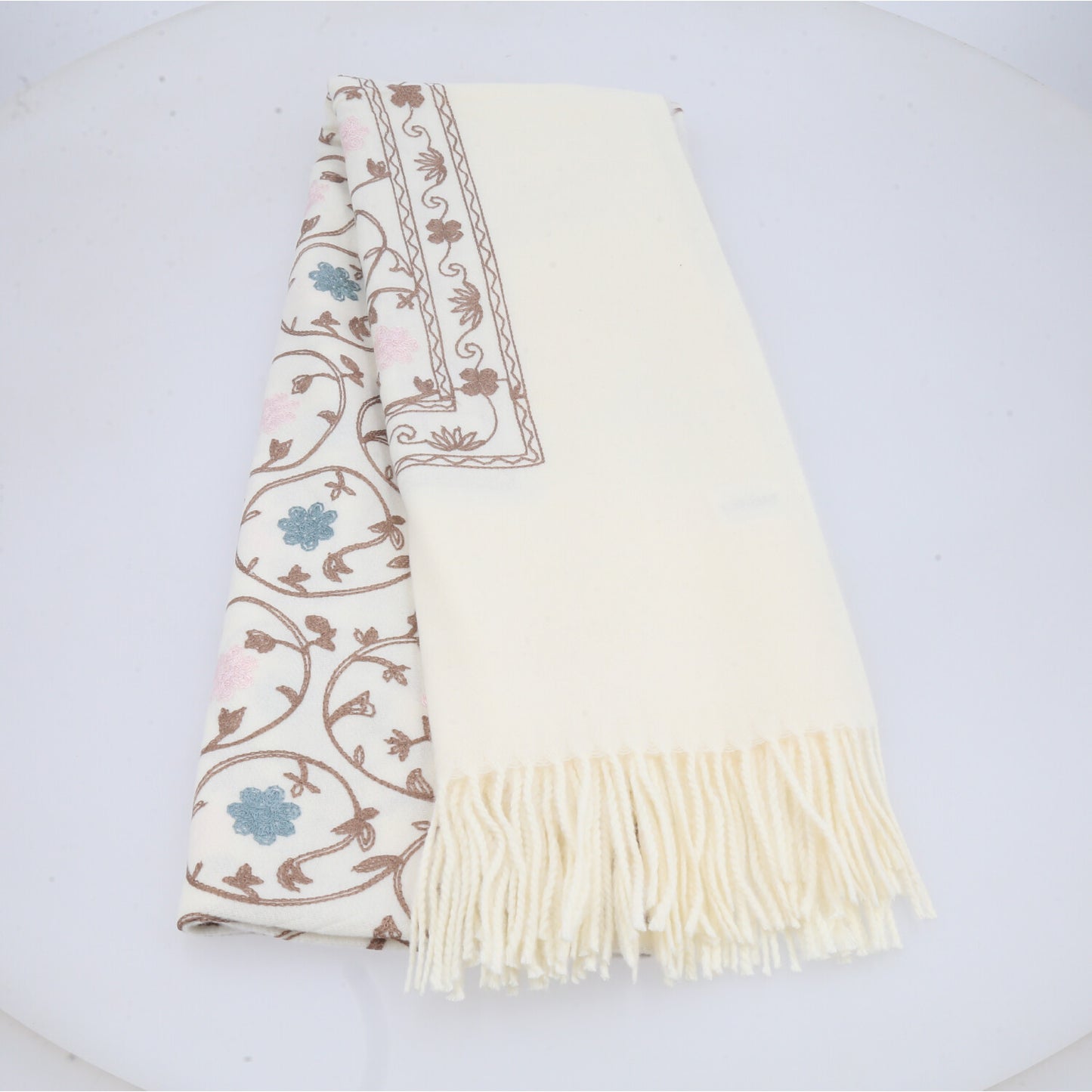 Cachecol Feminino Cashmere Bordado Floral Elegante com Franjas para Inverno Marfim