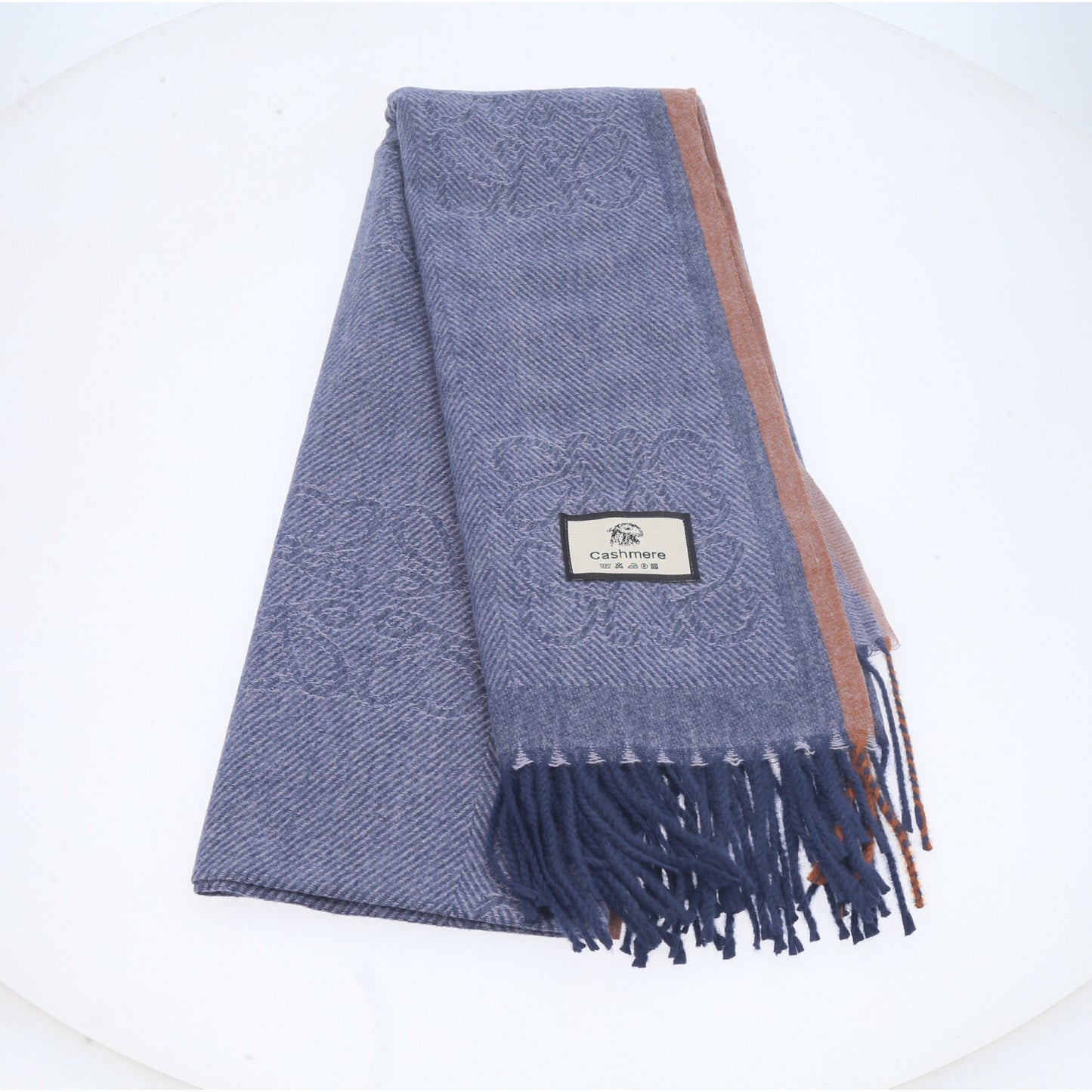 Cachecol com Estampa Boho e Acabamento em Franjas Azul
