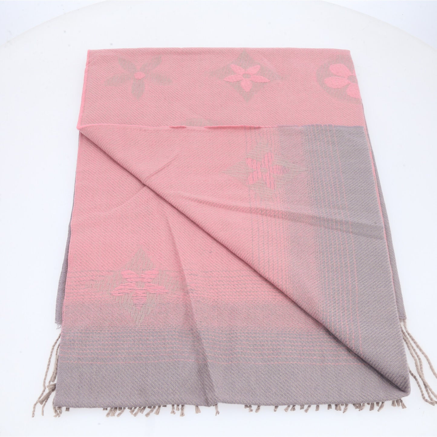 Cachecol Feminino Degradê com Franjas Rosa