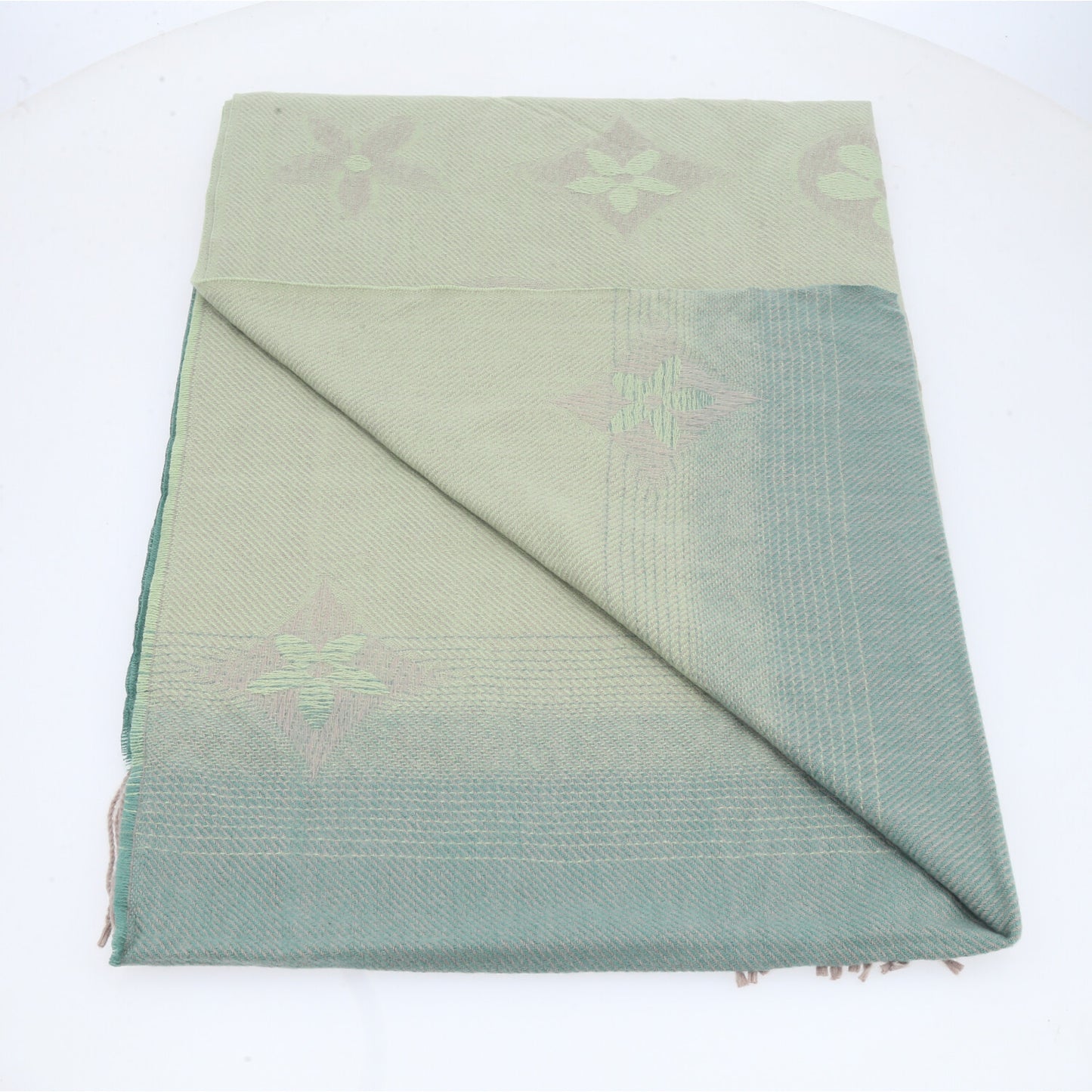 Cachecol Feminino Degradê com Franjas Verde