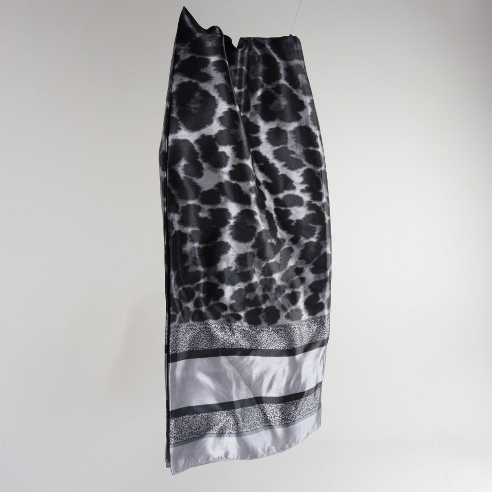 Lenço Feminino de Cetim Animal Print Onça Cinza