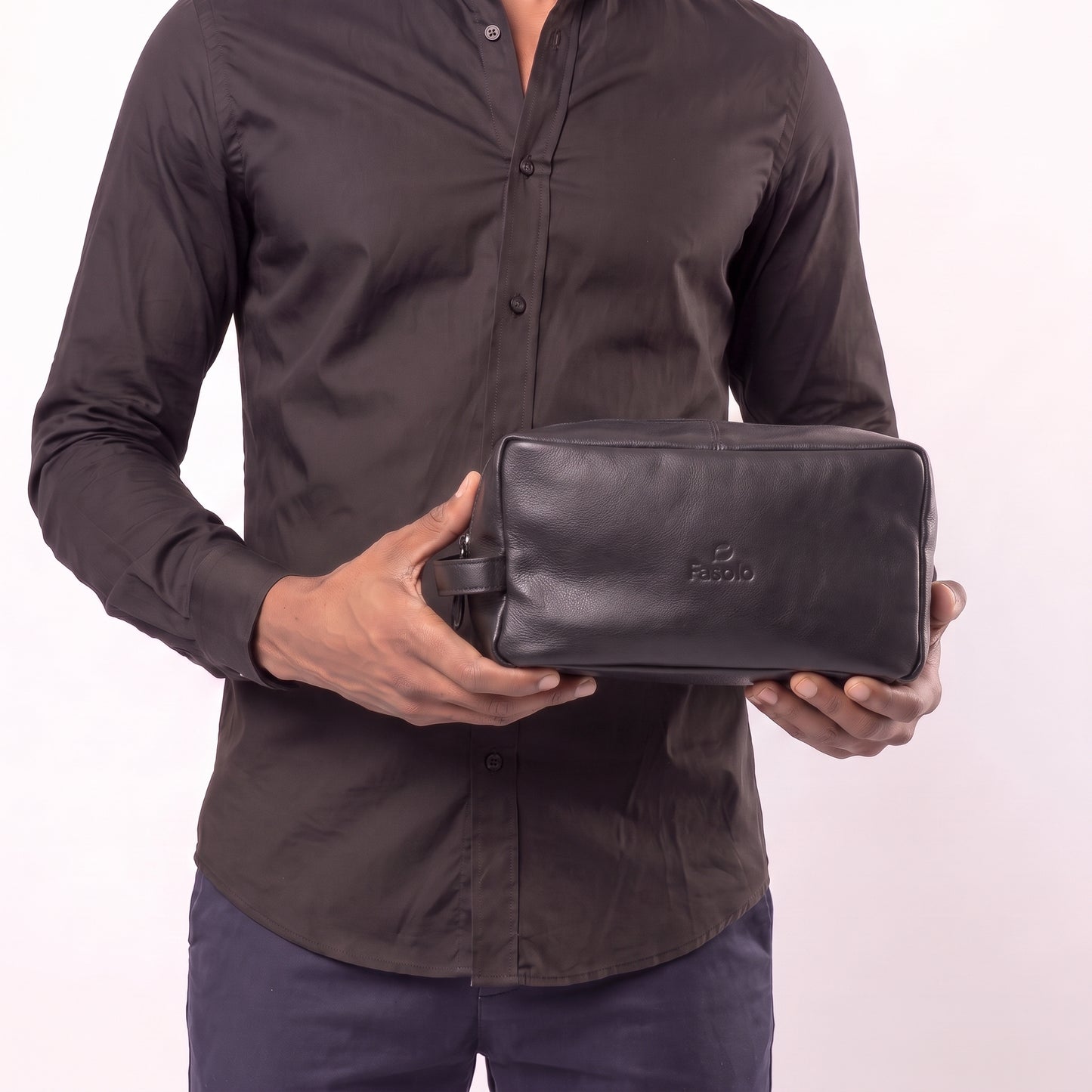 Nécessaire Masculina em Couro Legítimo Preto