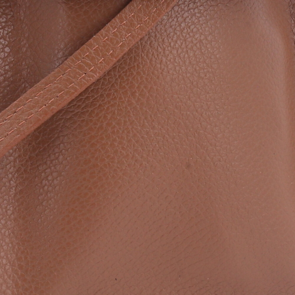 Porta Celular em Couro com Alça Transversal Caramelo