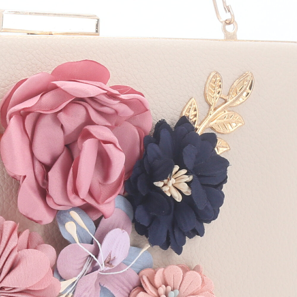 Bolsa Festa Feminina com Flores Aplicadas Marfim