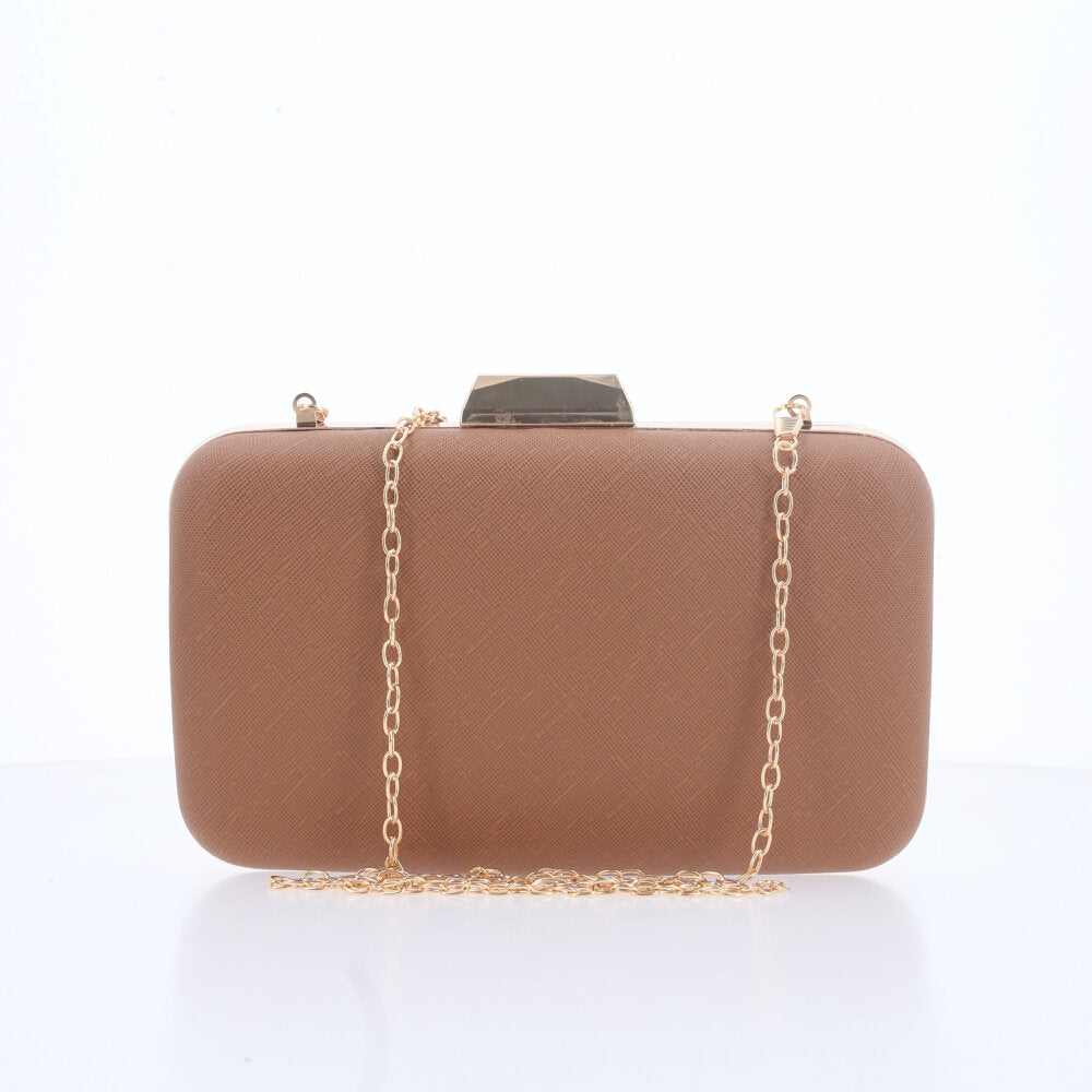 Bolsa Festa Feminina Clutch Estruturada com Corrente Dourada Caramelo