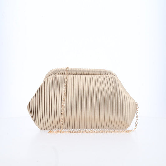 Bolsa Festa Feminina com Plissado e Alça em Corrente Ouro