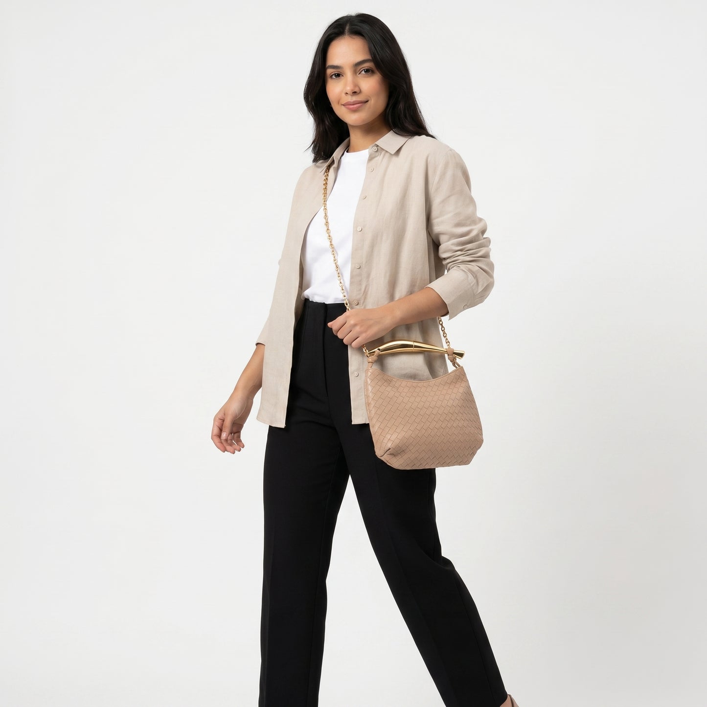 Bolsa Clutch Trançada com Alça Metalizada Caramelo