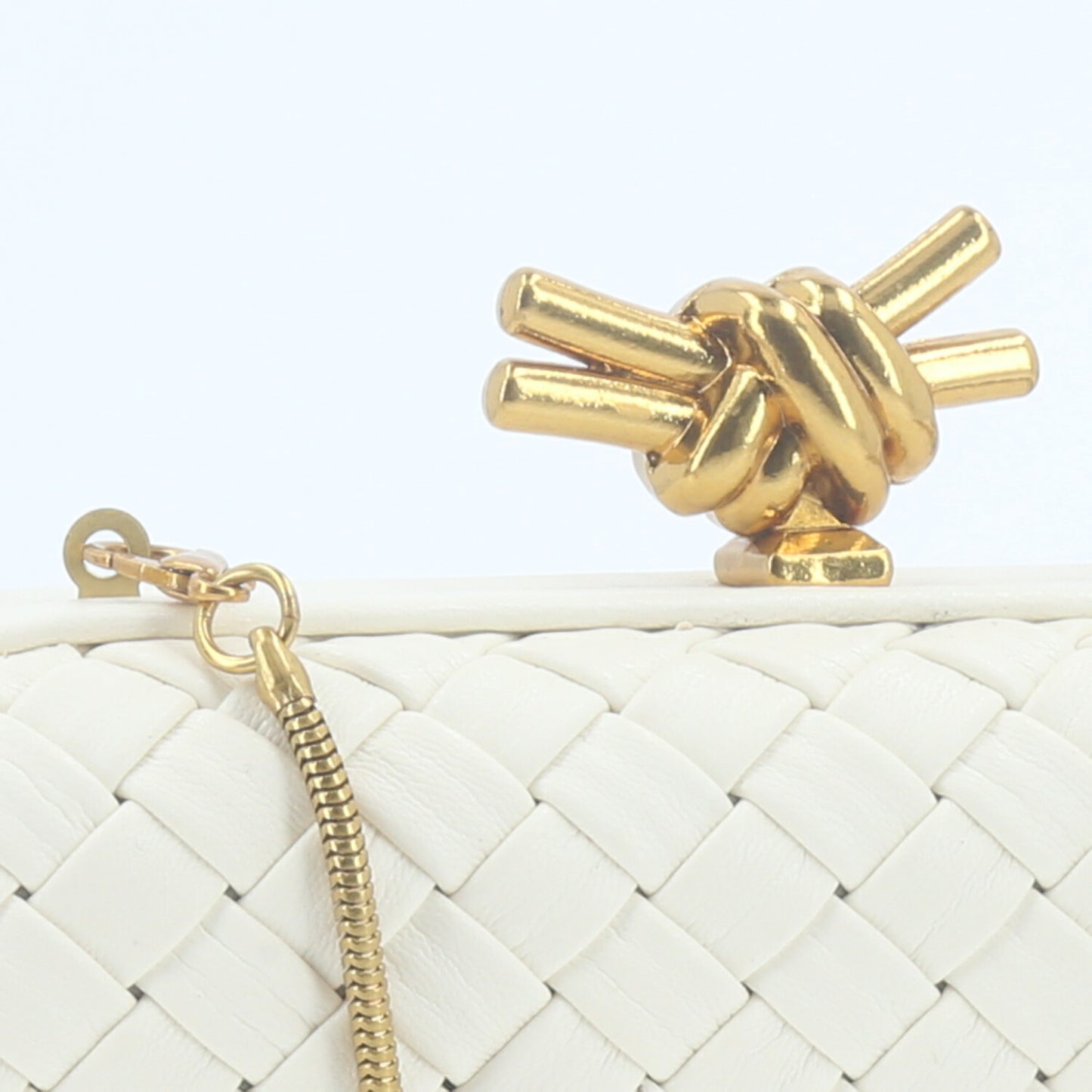 Bolsa Clutch com Design Bottega Veneta Marfim