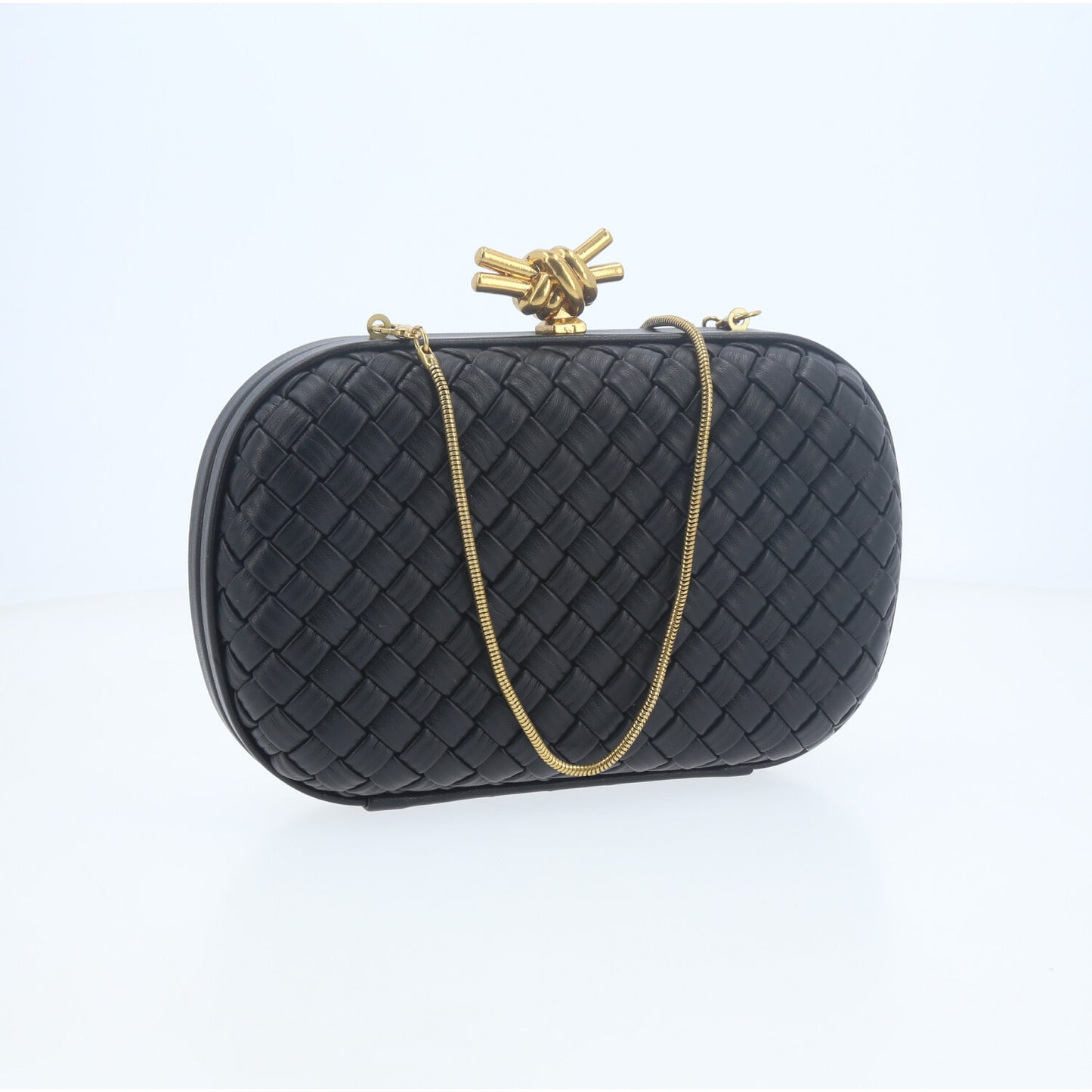 Bolsa Clutch com Design Bottega Veneta Preto