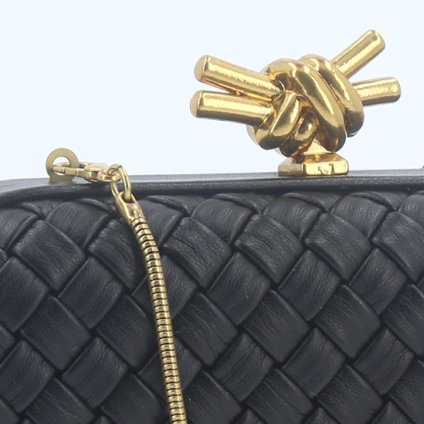 Bolsa Clutch com Design Bottega Veneta Preto