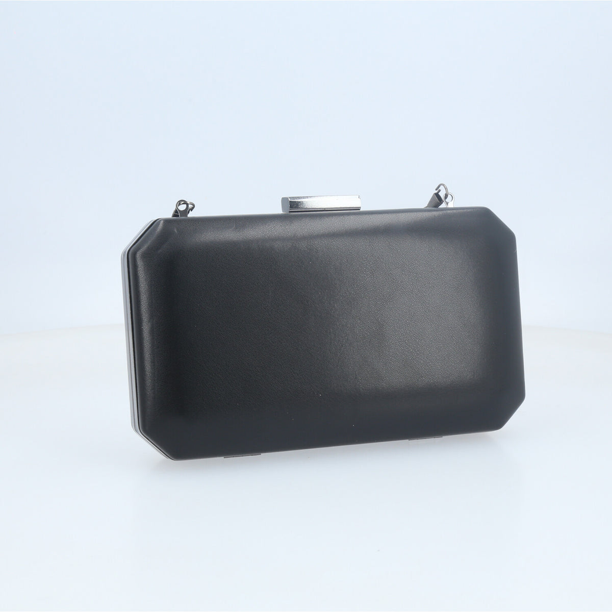 Bolsa Festa em Formato Clutch com Alça de Corrente Removível Preto