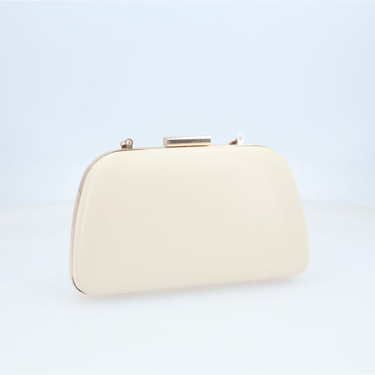 Bolsa Clutch com Acabamento Liso Marfim