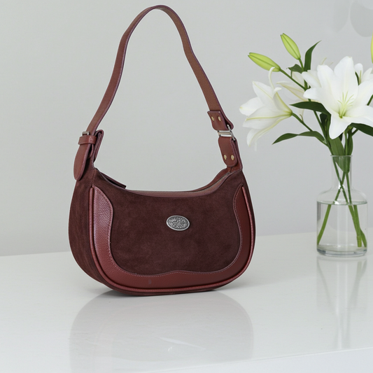 Bolsa de Ombro Feminina em Couro Camurça

 Marrom