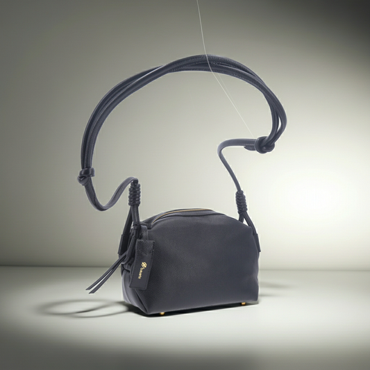 Bolsa Feminina em Couro com Alça Fixa Preto