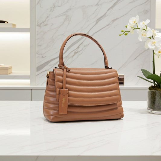 Bolsa Feminina de Couro Matelasse com alça Fixa Caramelo