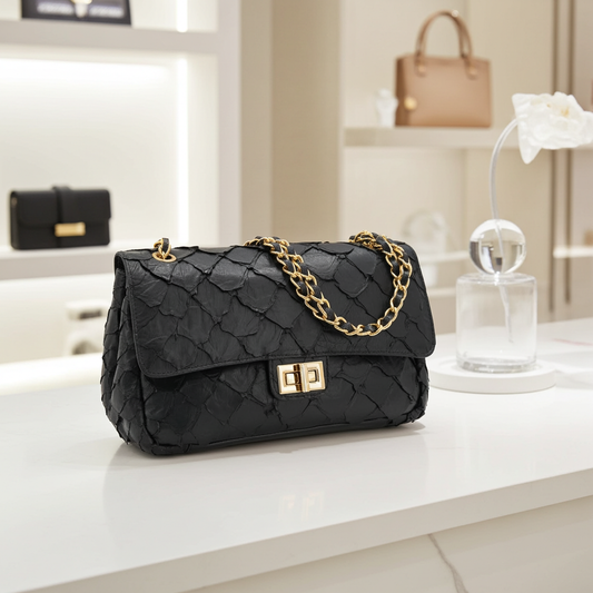 Bolsa de Couro Pirarucu Adele Bauarte Preto