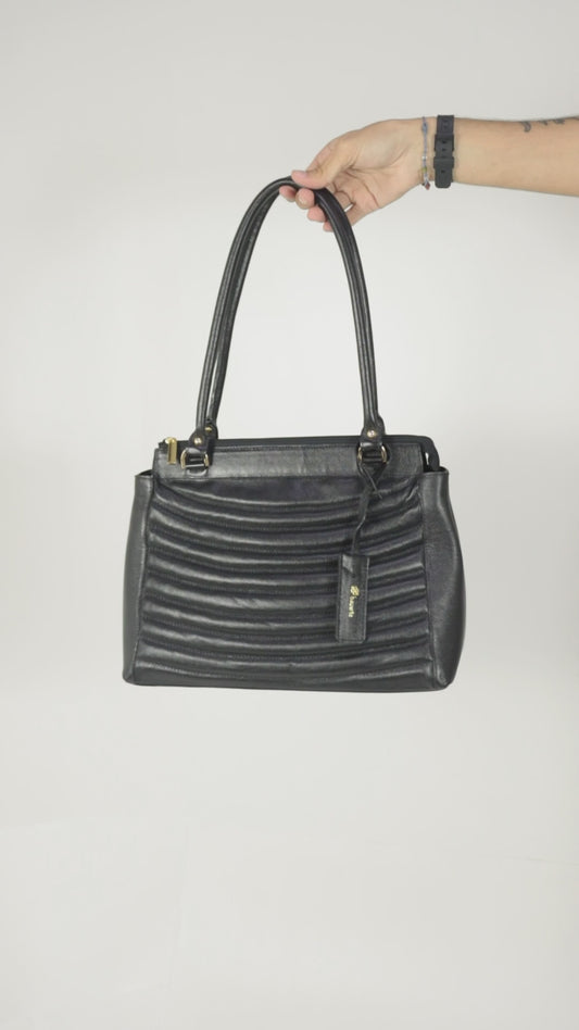 Bolsa de Ombro em Couro Matelassê Preto