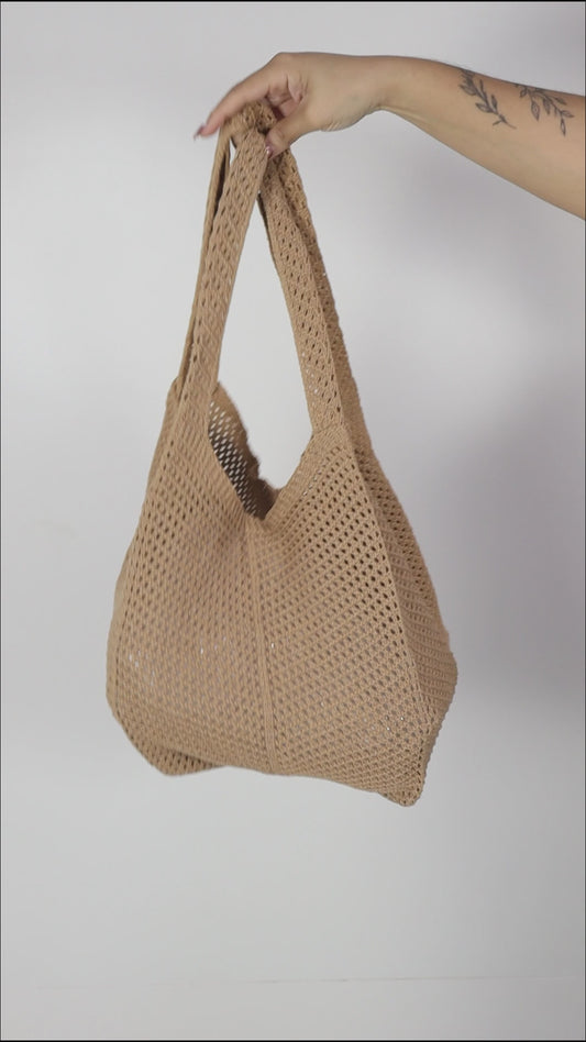 Bolsa Verão em Crochê com Acabamento Trançado Caramelo